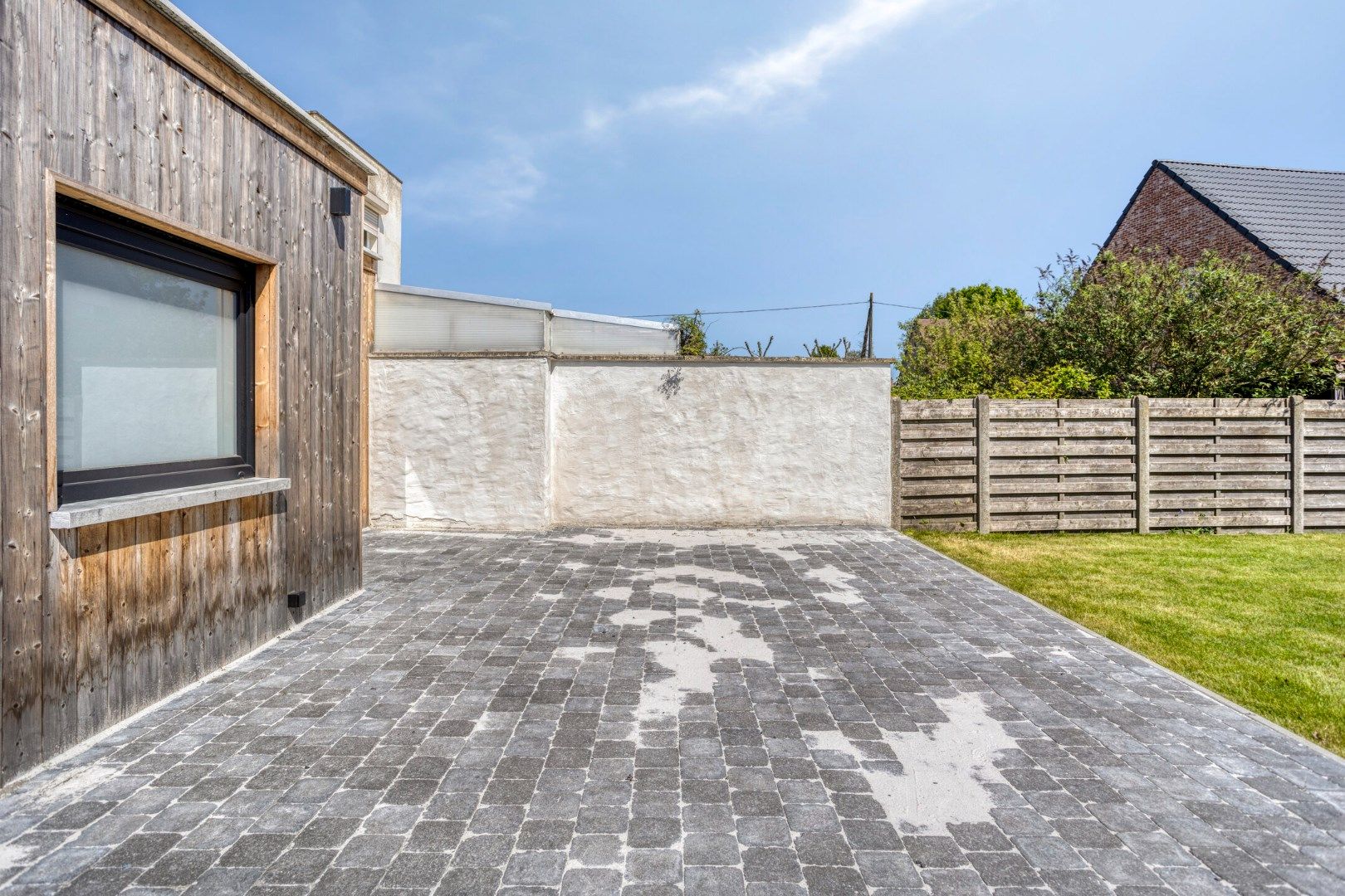 Volledig gerenoveerde woning met 3/4 slpks te Sint-Jozef-Olen ! foto 26