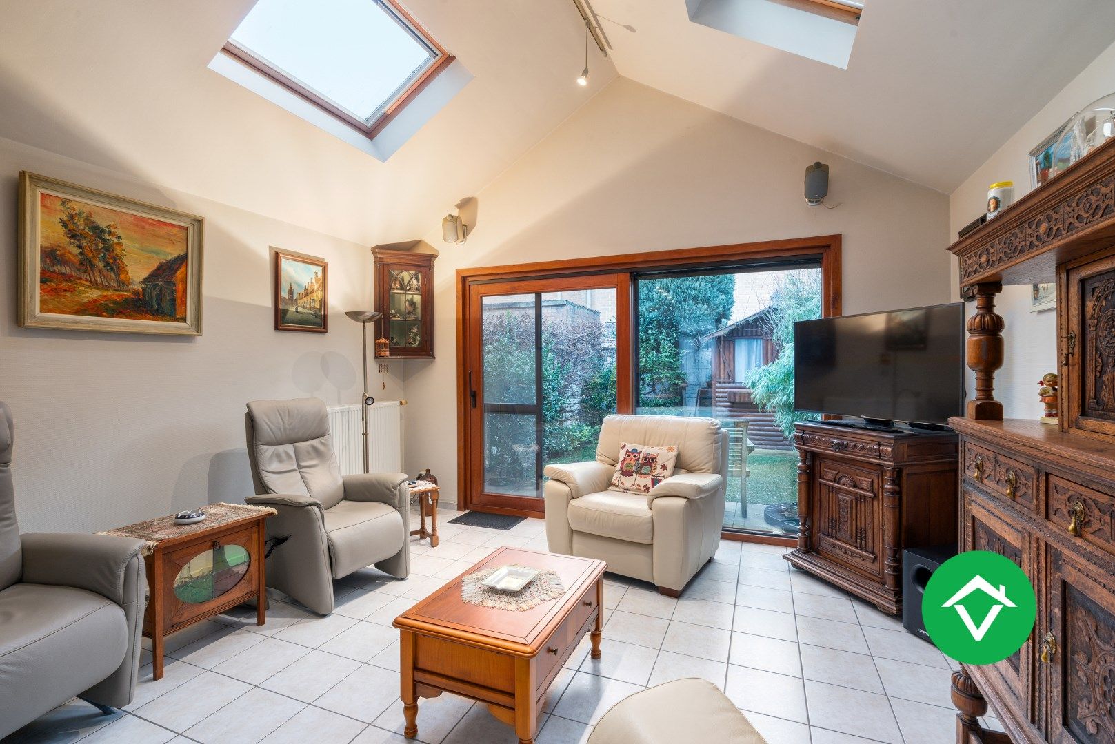 Gerenoveerde rijwoning in Brugge met 2 slaapkamers foto 3