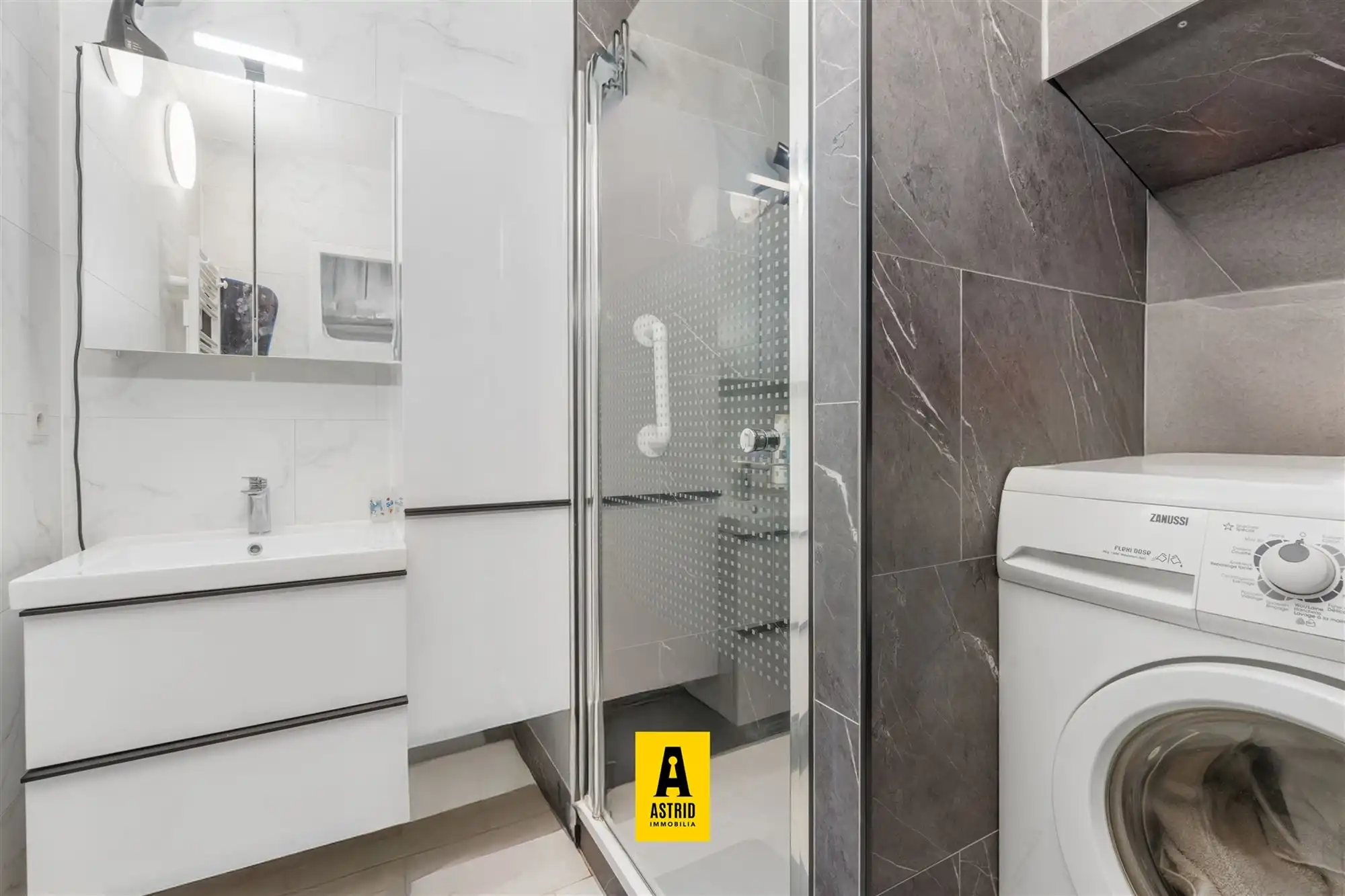 Ruim en zonnig appartement aan zee! foto 14