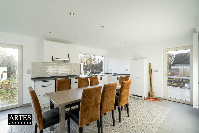 Charmante woning met 3 slaapkamers foto 12