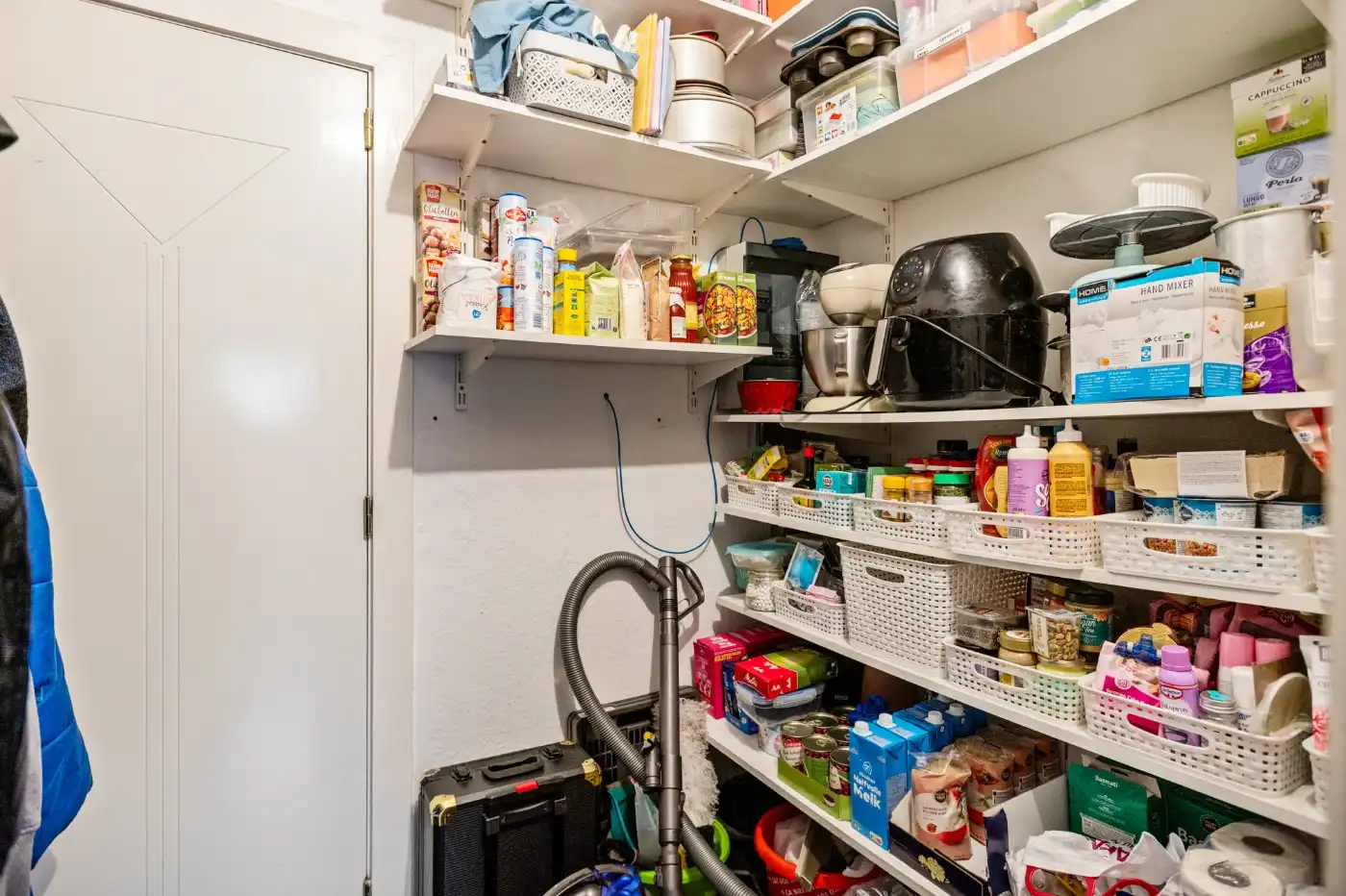 Ruime, instapklare gezinswoning met 4 slpk. en tuin in Ekeren foto 15