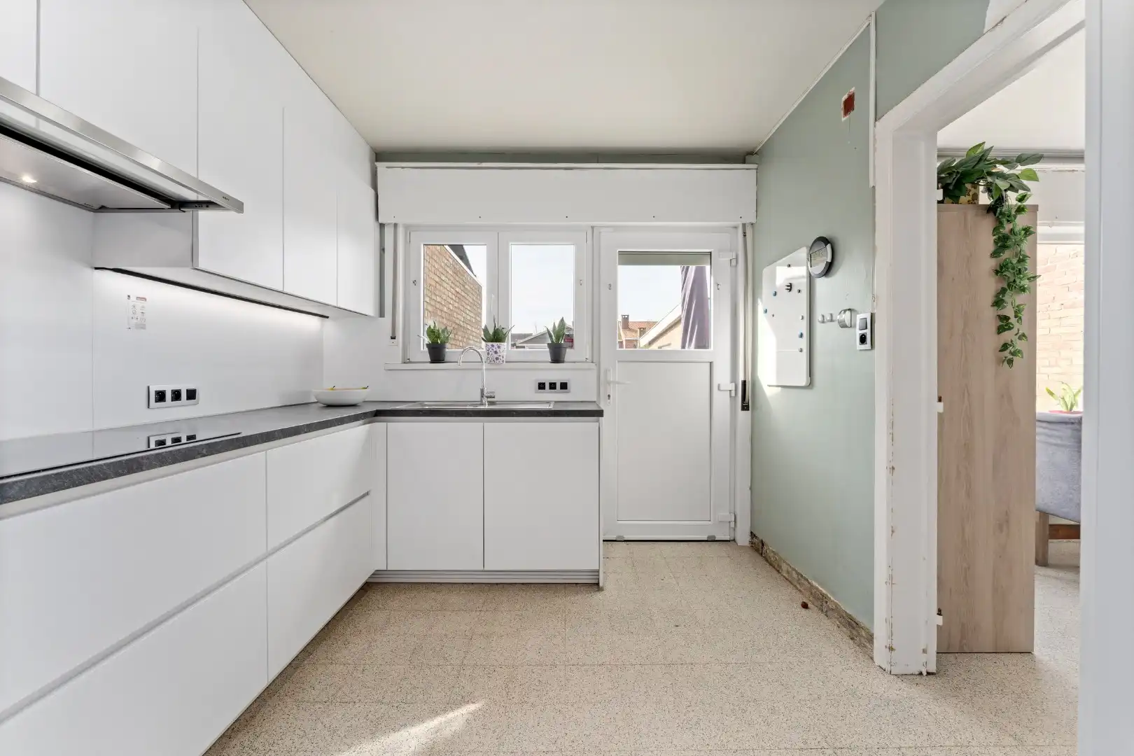 Gezinswoning met zonnige tuin in Beernem foto 7