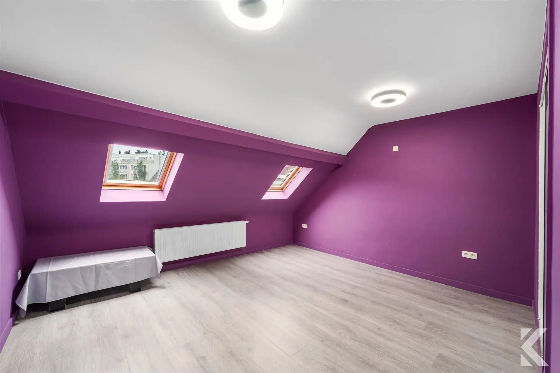 Volledig gerenoveerde woning met 3 slpk, 2 bdk,zonnige koer foto 11