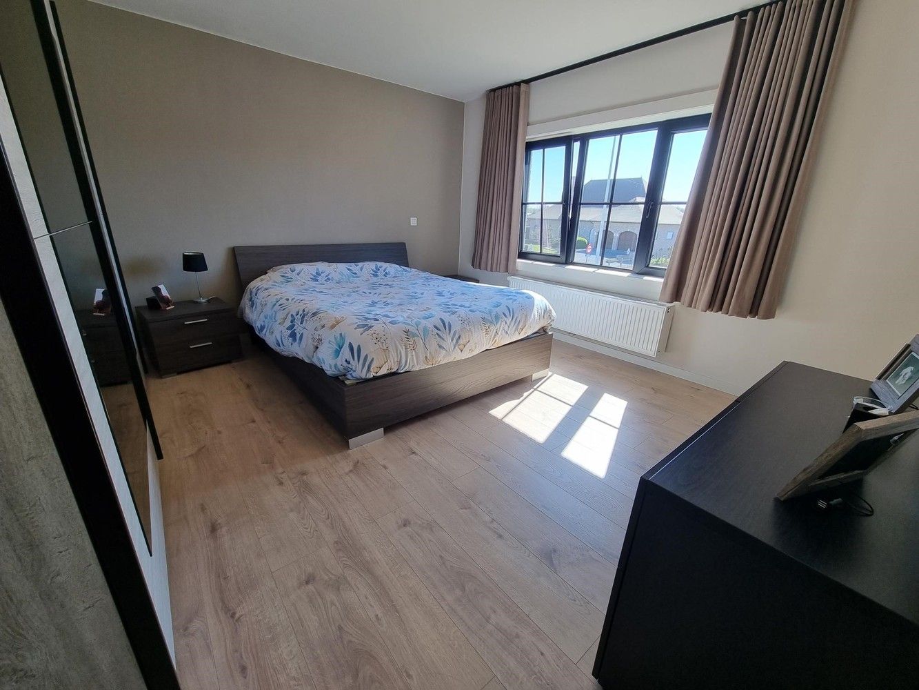 Totaal vernieuwde woning, 3 ruime slaapkamers op een mooi perceel van 8a71ca foto 11
