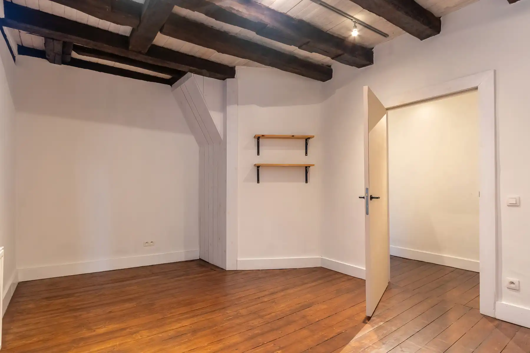 Grote woning met tal van mogelijkheden in bruisend centrum foto 18