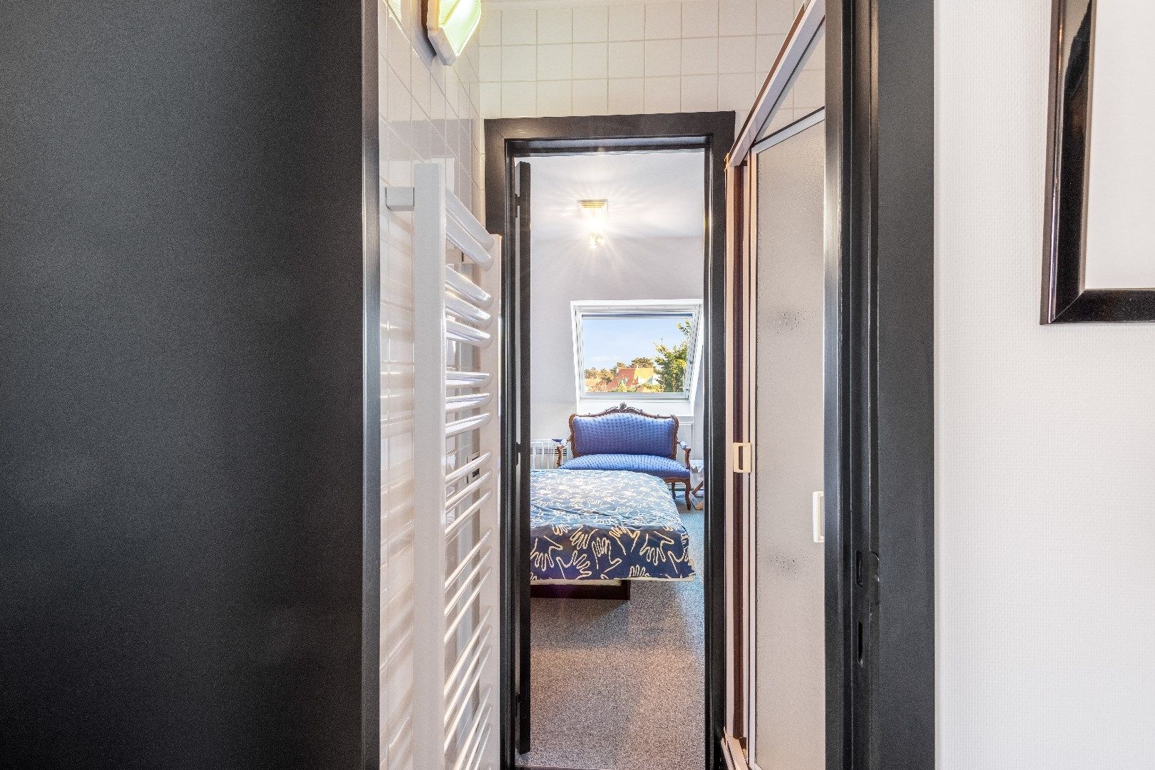 Uniek gelegen appartement (plateau) in een villa residentie met weidse zichten op enkele passen van het Albertplein en de Zeedijk.  foto 18