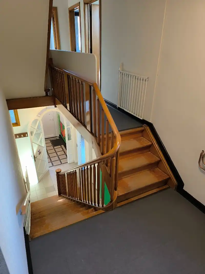 Ruime alleenstaande woning foto 12