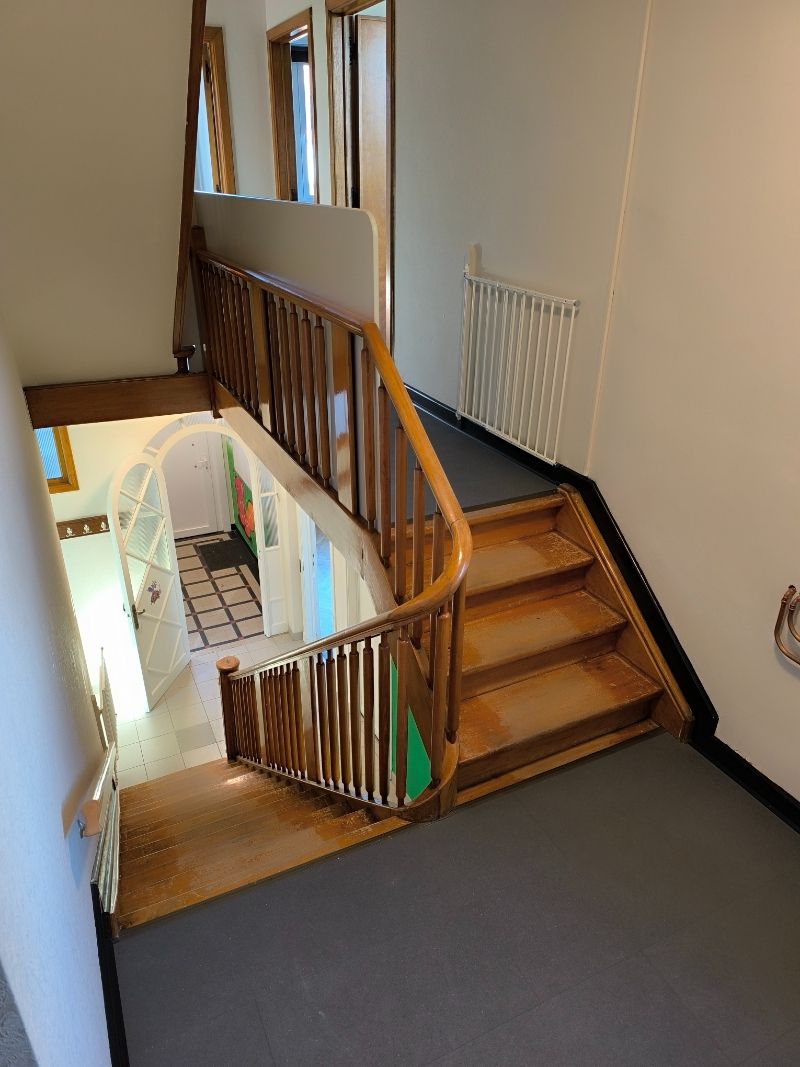 Ruime alleenstaande woning foto 12