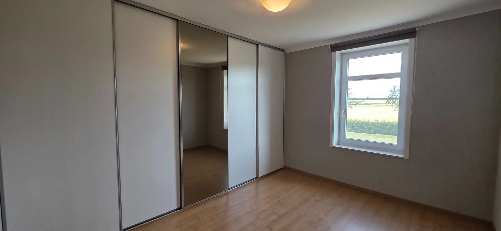Gunstig gelegen goed onderhouden hoevewoning foto 20
