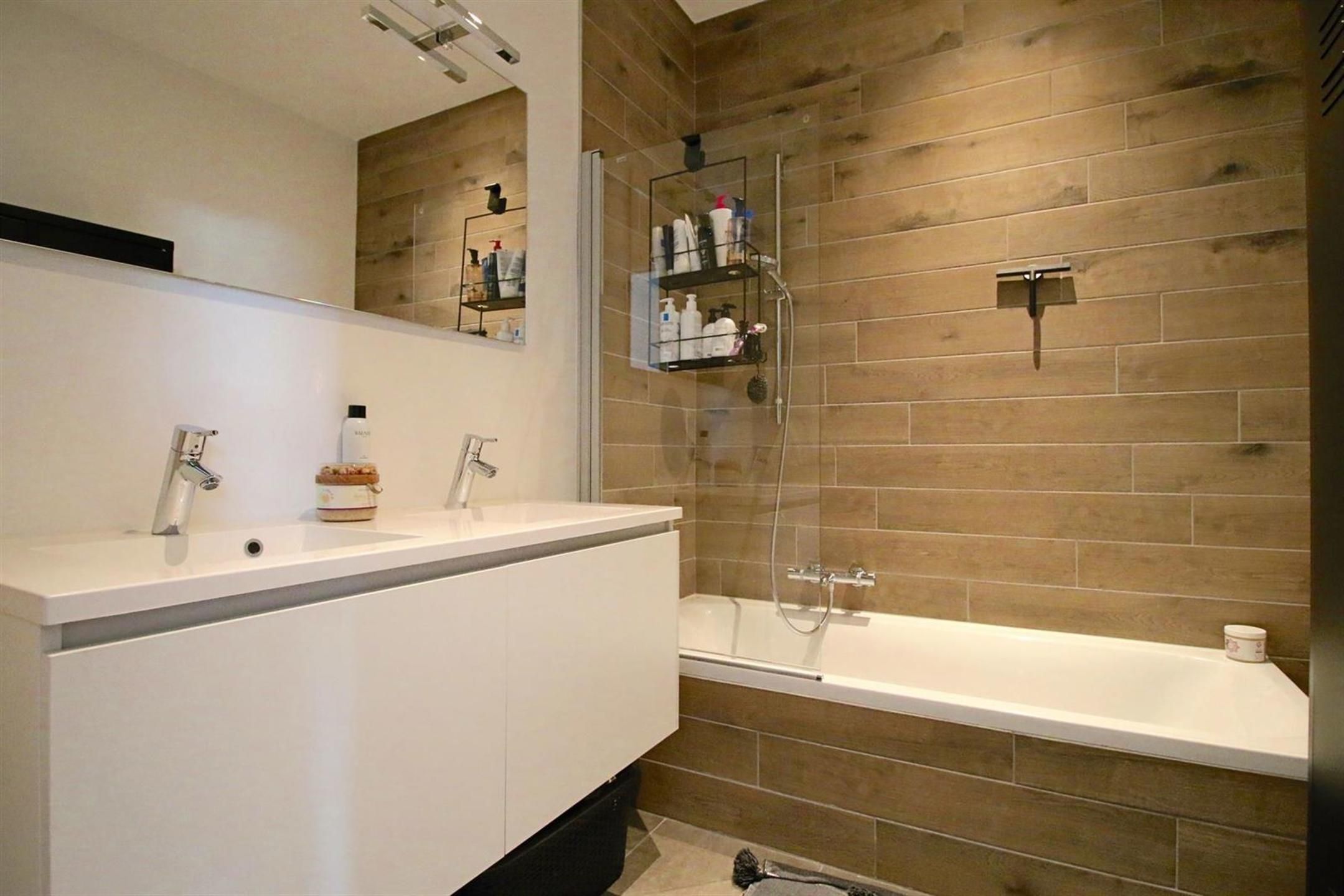 Gezellig appartement van ca. 85 m² met terras in Antwerpen foto 11