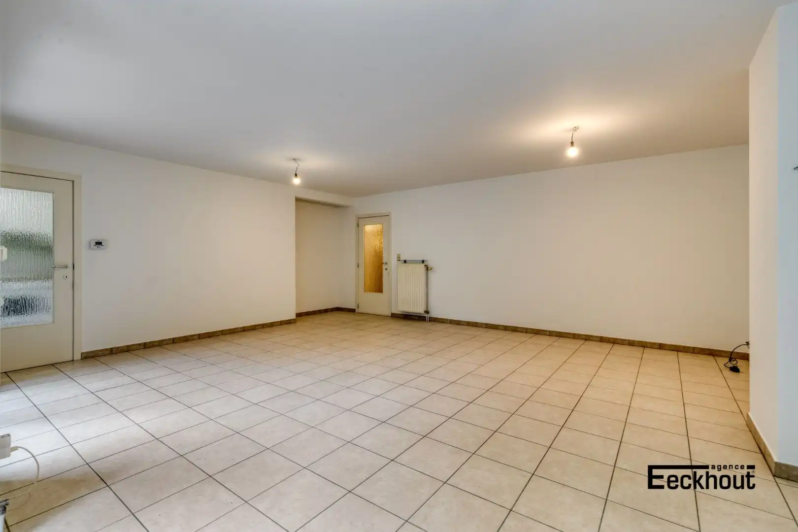 Zeer ruim appartement met 3 slaapkamers, groot terras en achterliggende, royale garagebox! foto 5