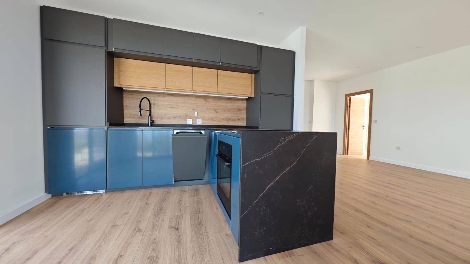 Ruime woning op toplocatie! foto 10