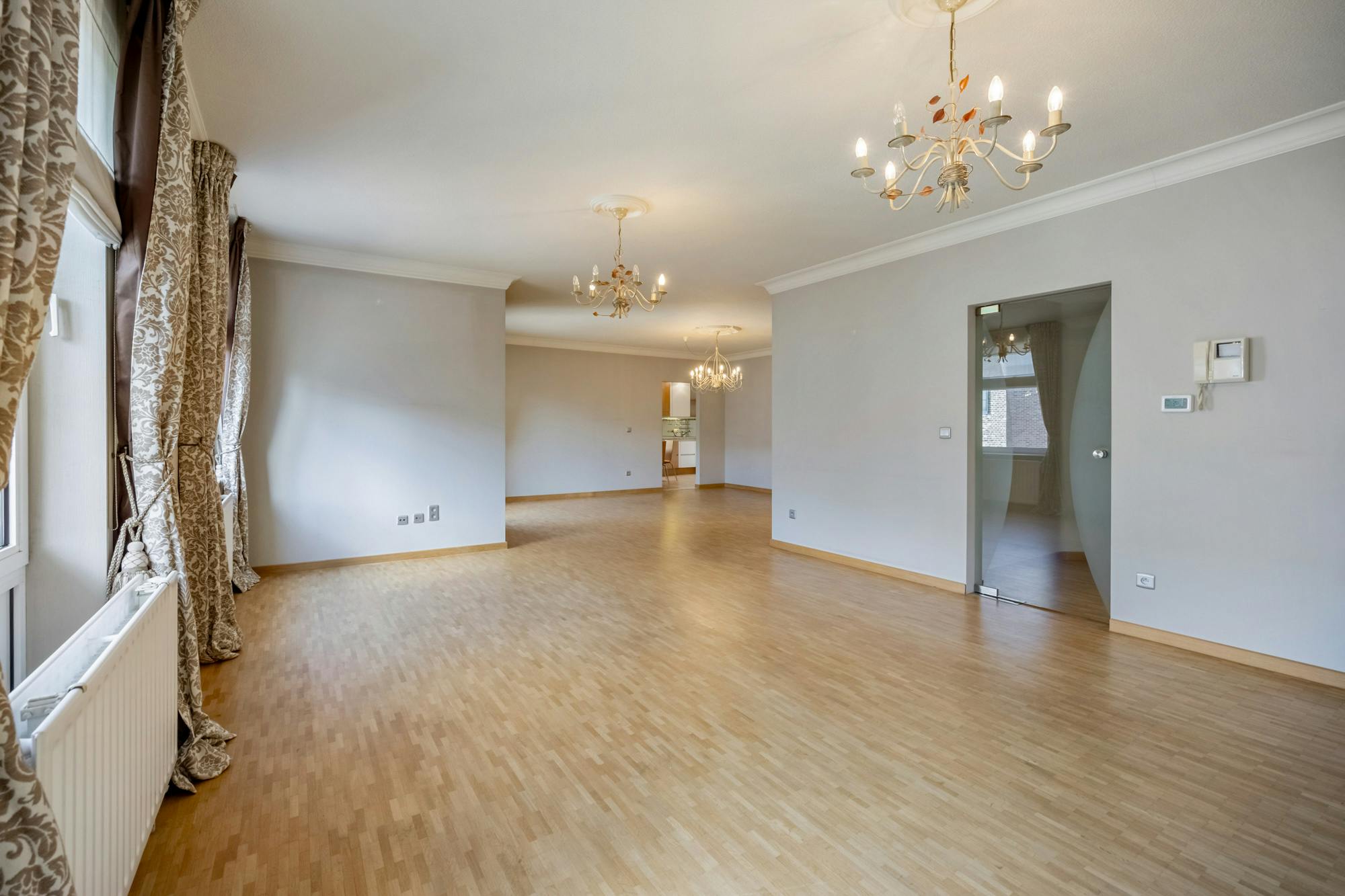 Royaal appartement in hartje Hasselt foto 2