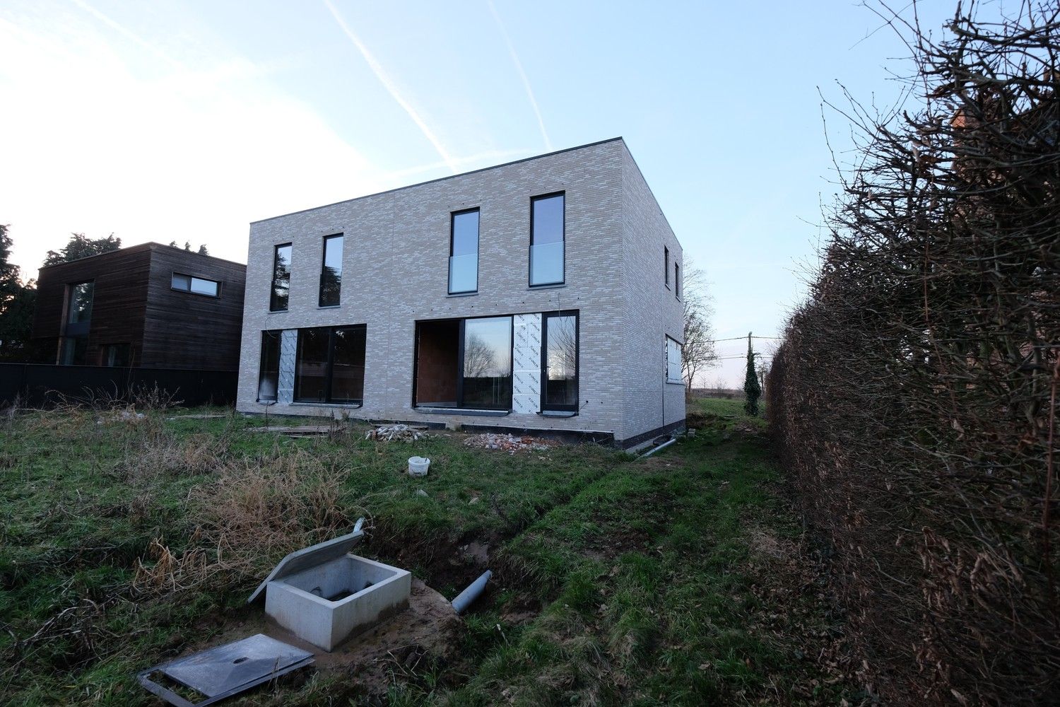 Nieuwbouwwoning met vier slaapkamers te Borlo te koop! foto 8