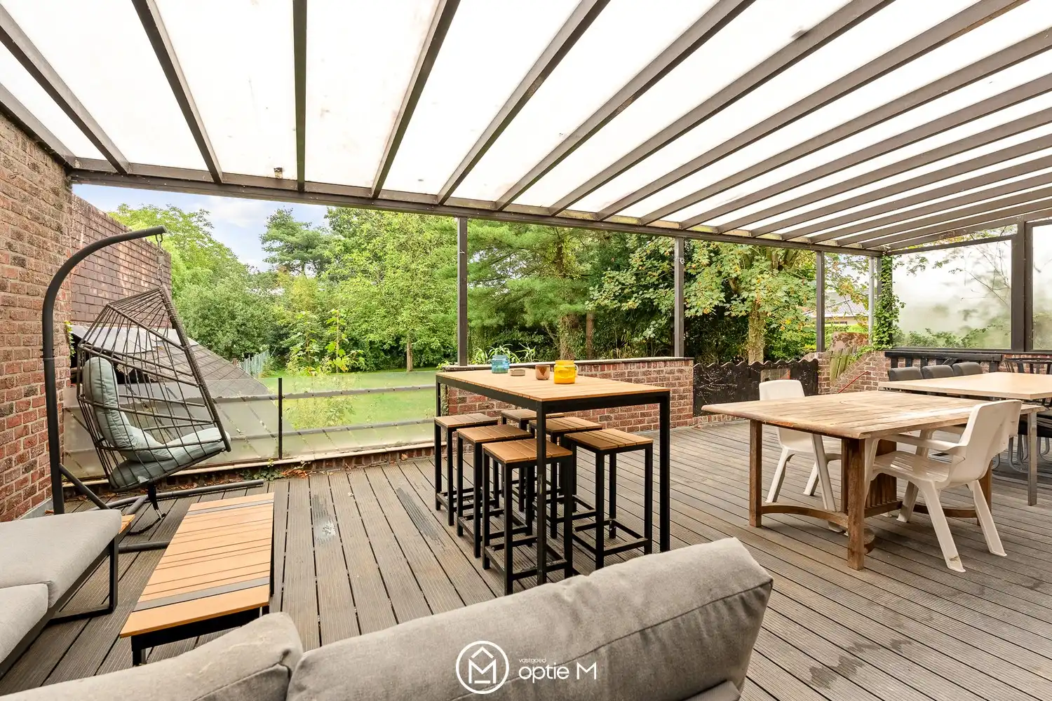 VERRASSEND RUIME HALFOPEN WONING MET 361 M², 5 SLAAPKAMERS EN TAL VAN MOGELIJKHEDEN foto 14