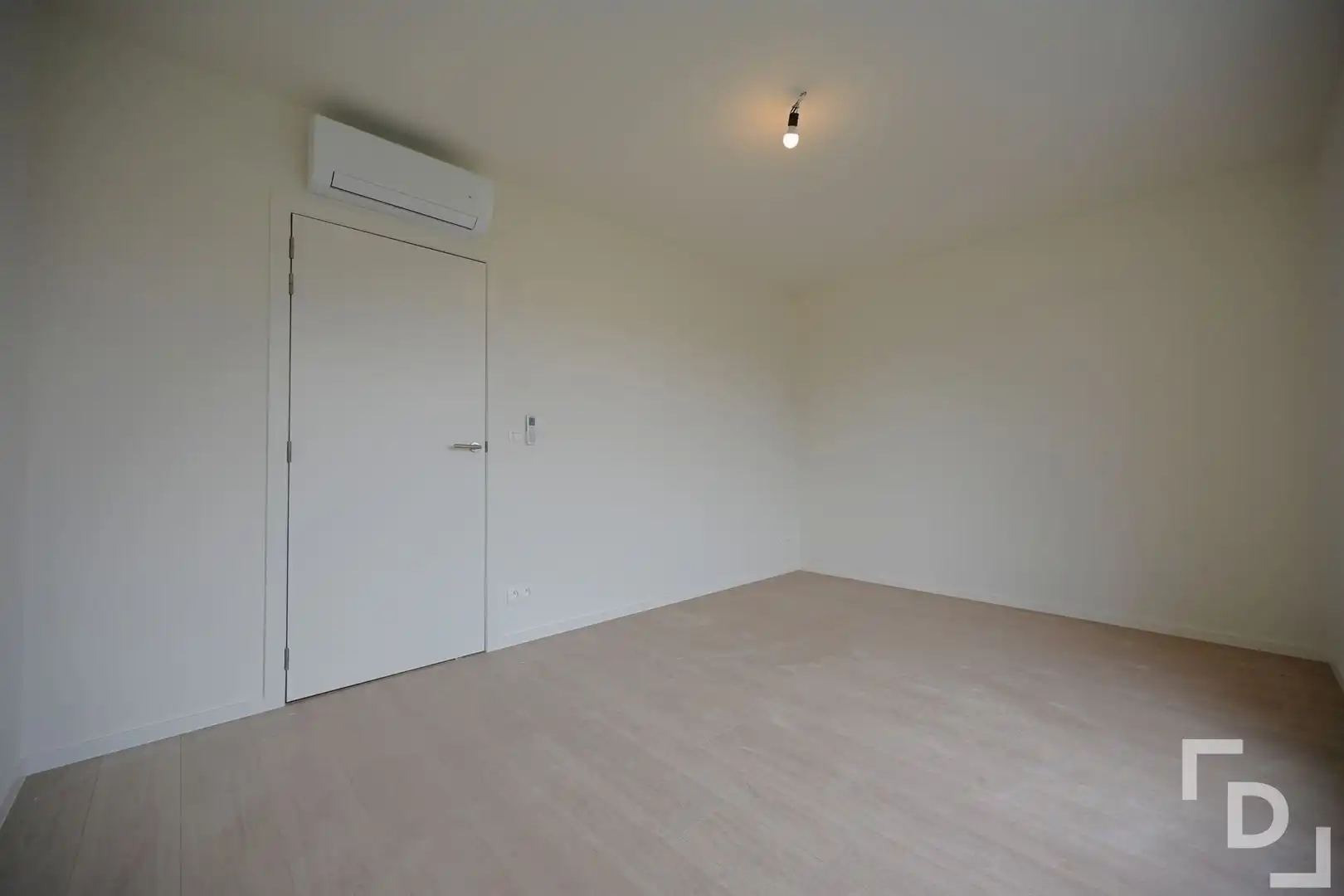 Afgewerkte nieuwbouwwoning in hartje Proven. foto 7