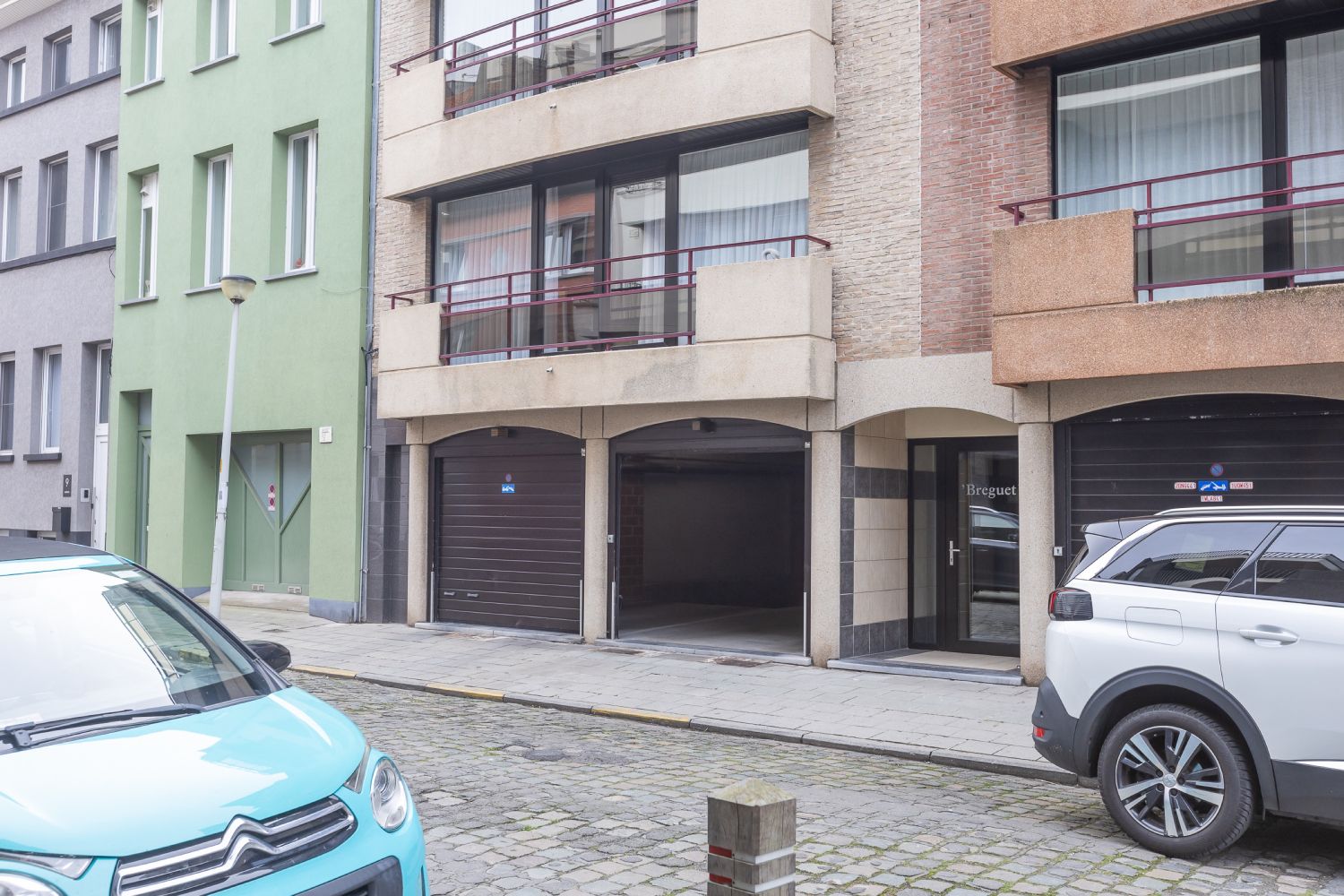 Dubbele overdekte parkeerplaats foto 3