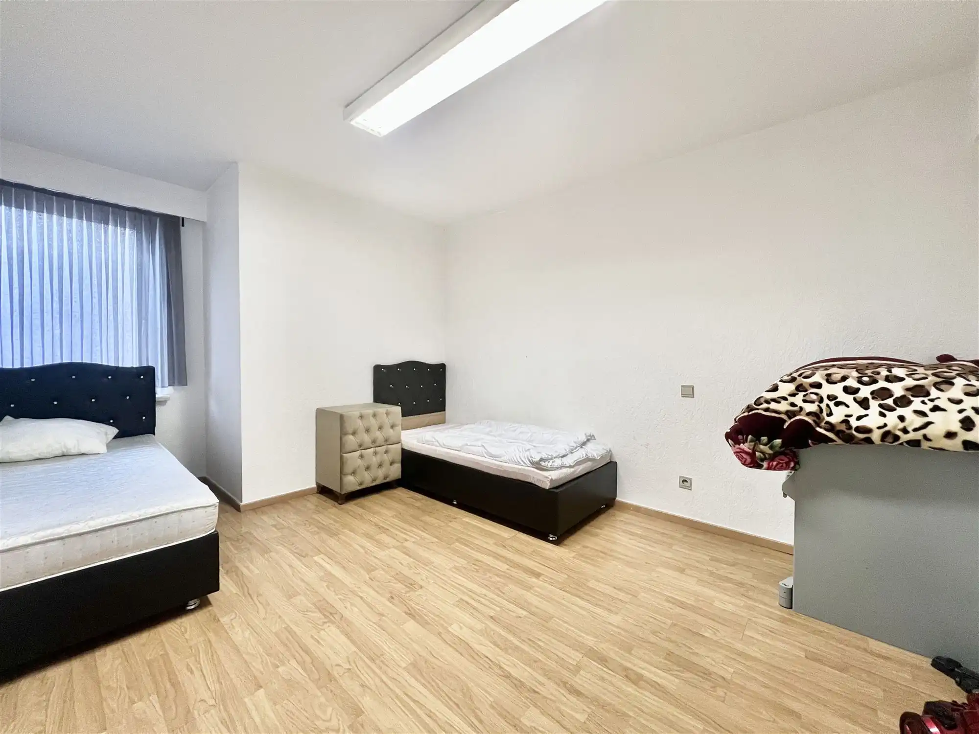 Lichtrijk 2-slaapkamerappartement op toplocatie nabij Centraal Station foto 12