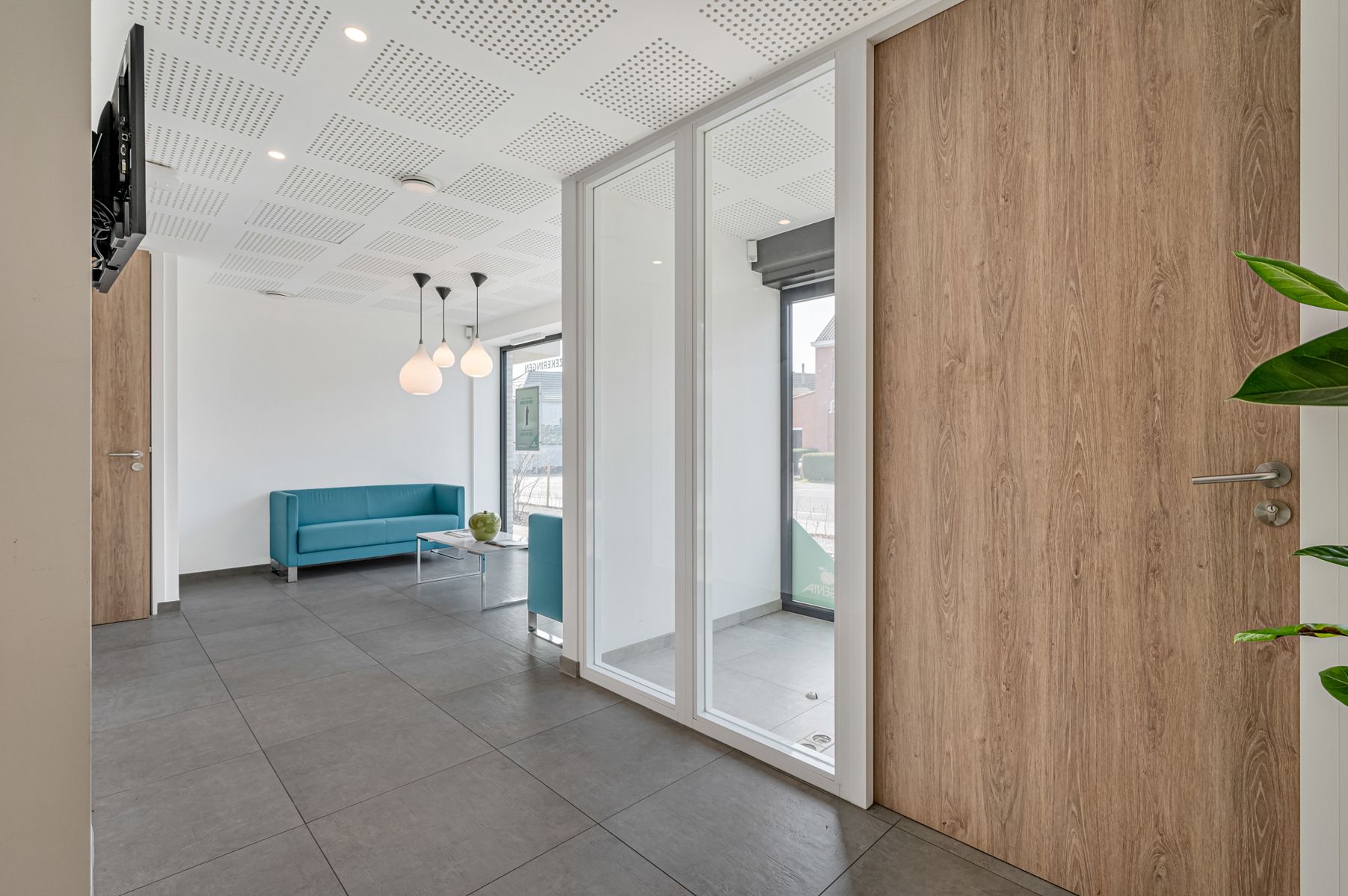 Moderne en zichtbare kantoorruimte op toplocatie foto 4
