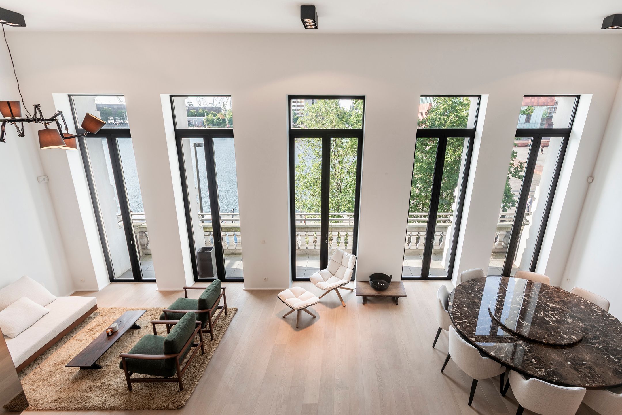 subliem appartement ca 201 m² met zicht op het Mas foto 12