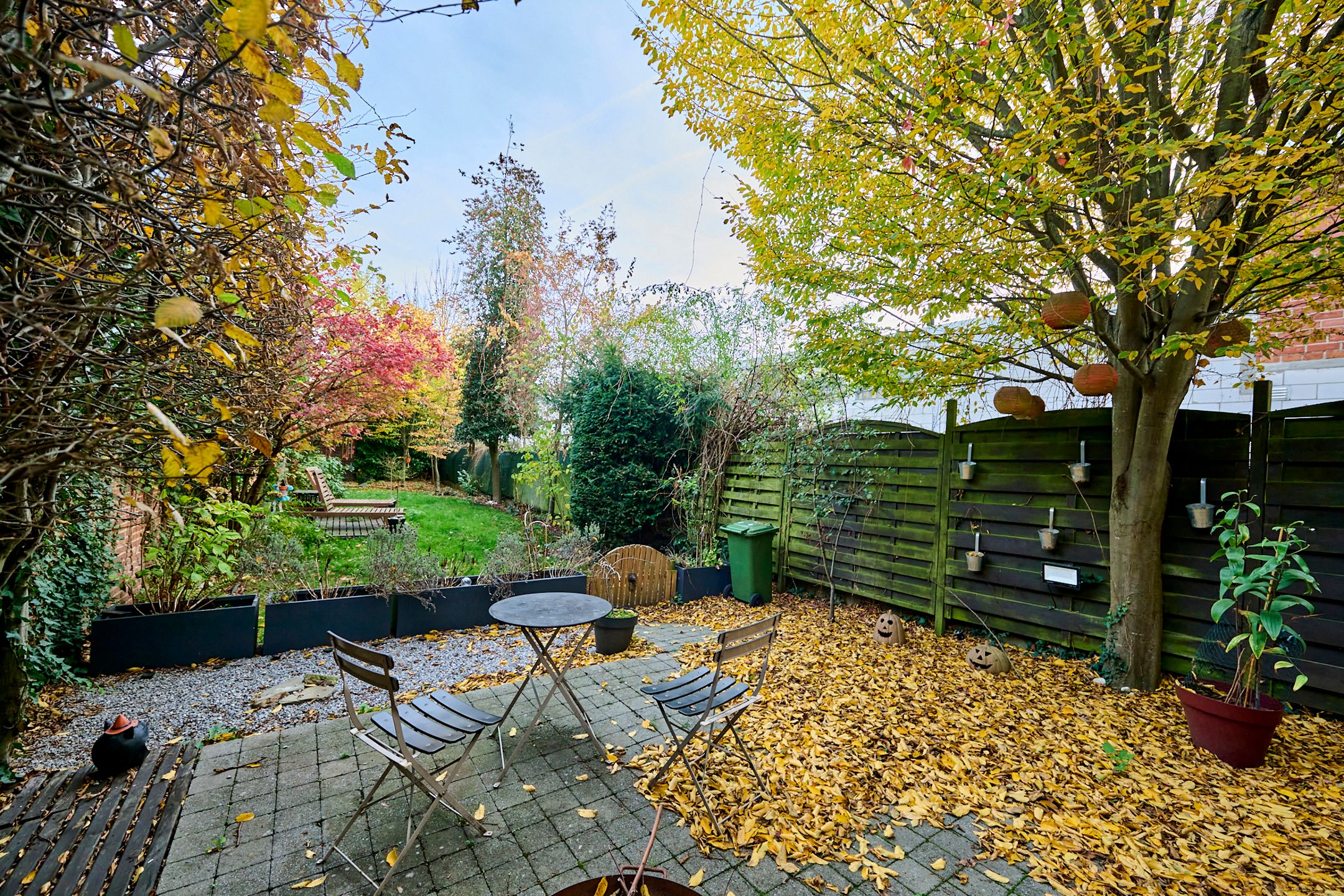 Charmante gezinswoning met inpandige garage en tuin  foto 18