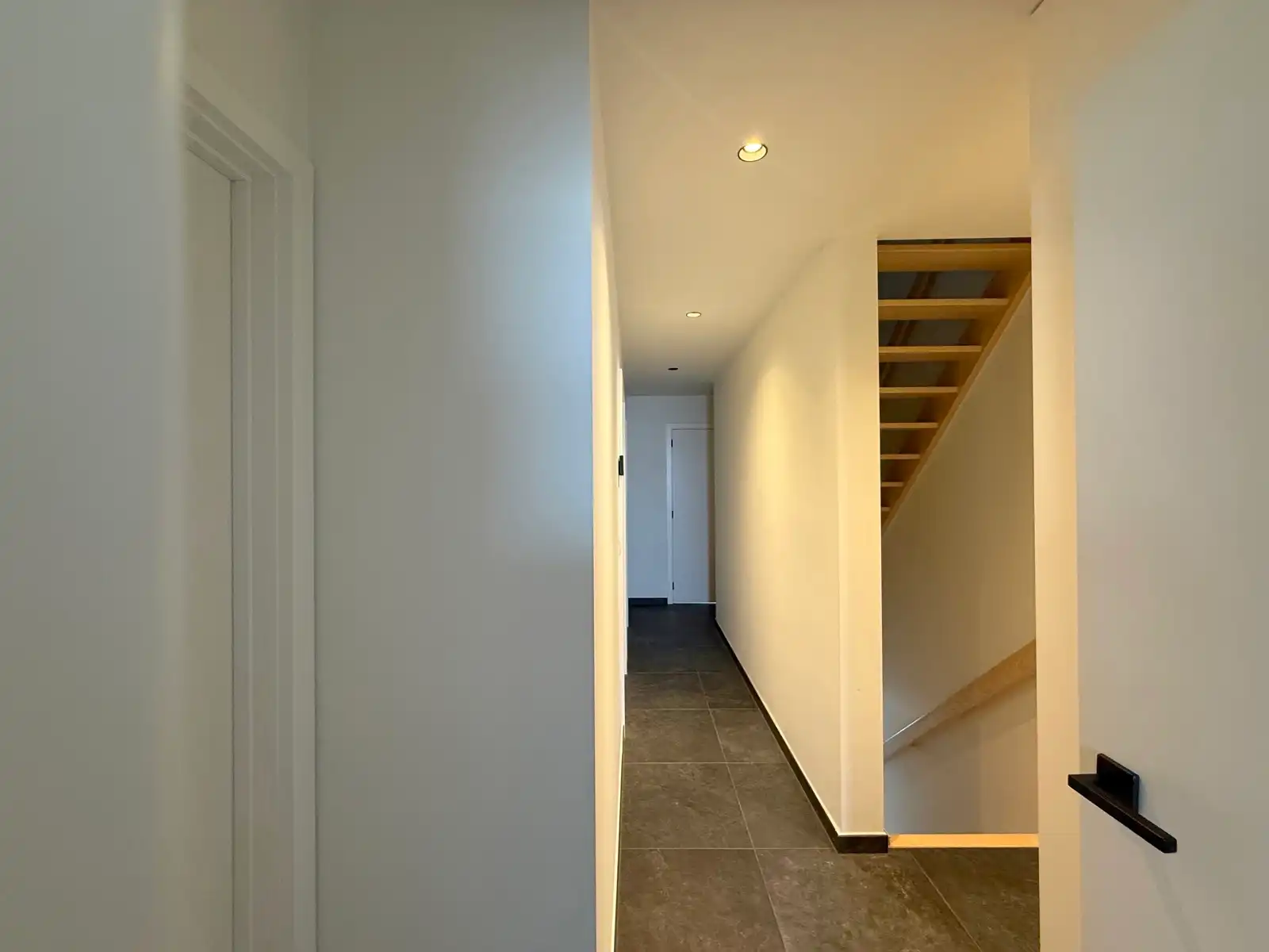 Energiezuinig woning met 4 slaapkamers, 2 badkamers en tuin foto 16