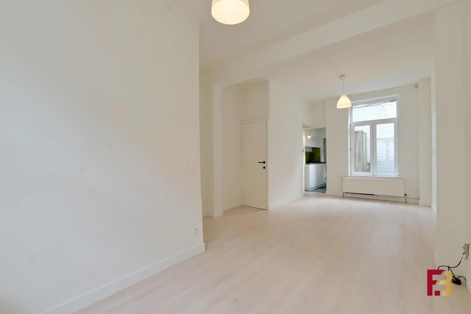 Charmante stadswoning met koertje op topligging in de Brugsepoort foto 3