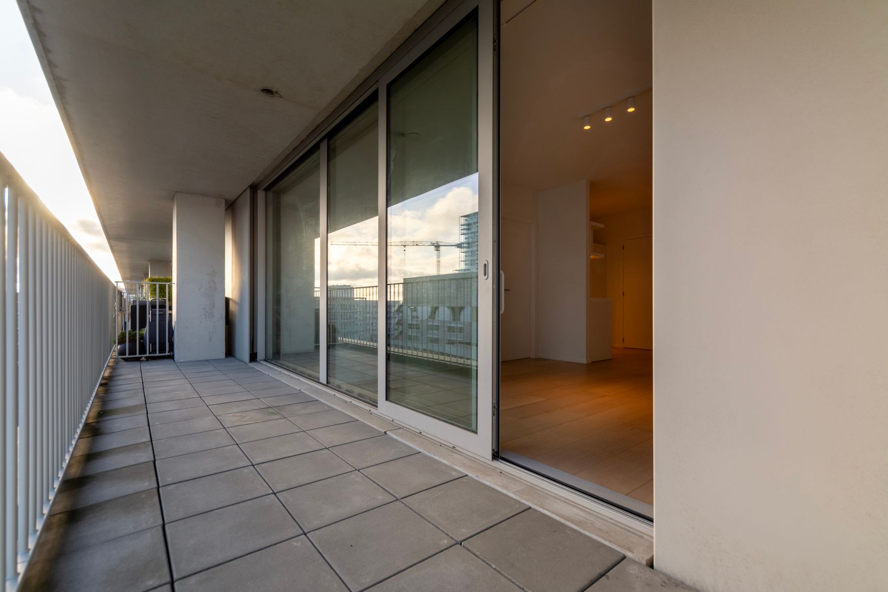 Prachtig 1 kamer appartement met zicht op de Schelde foto 6