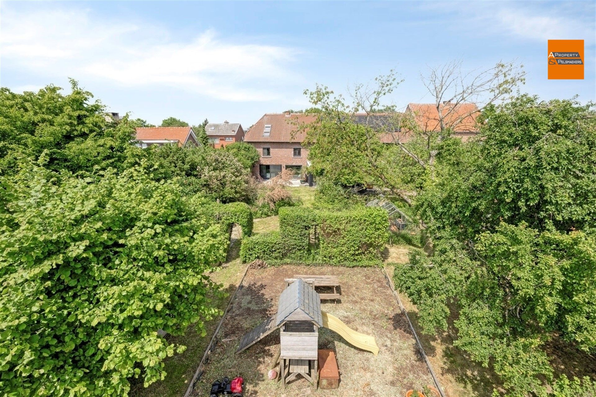 BOD AANVAARD Eigendom met karakter, 4 slpks en prachtige tuin foto 29