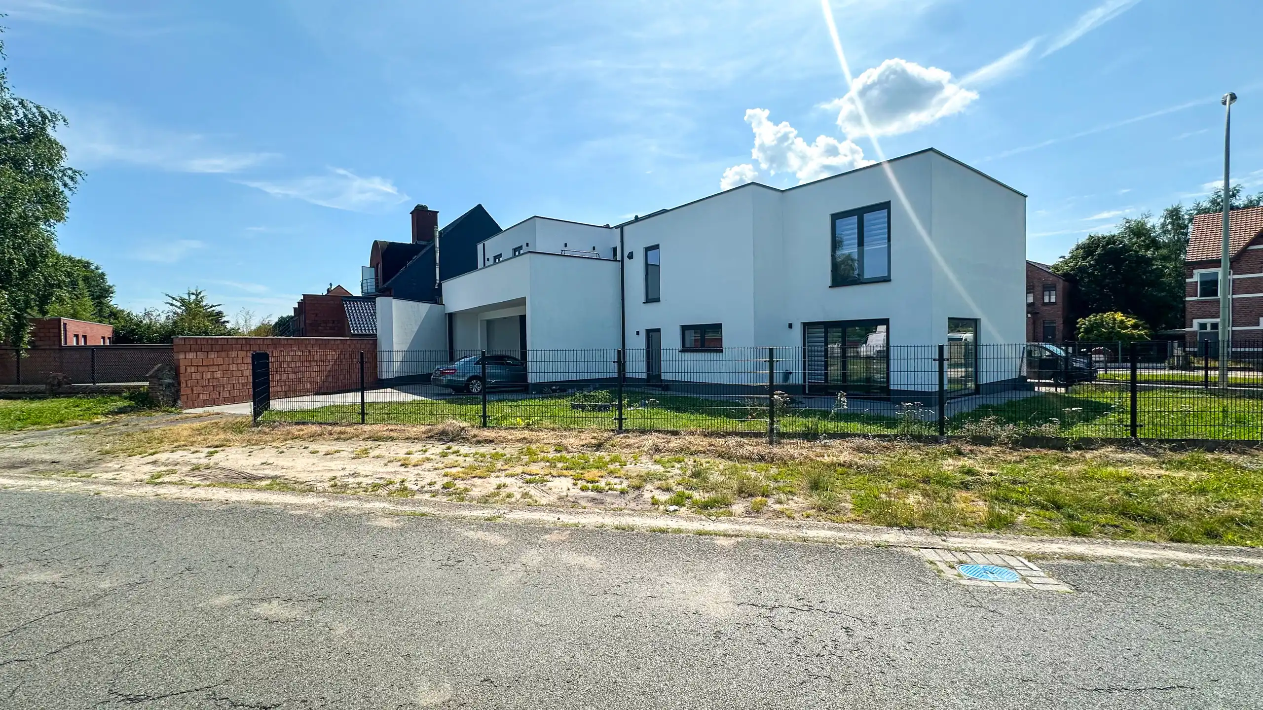 Afgewerkt handelspand van 90m² in Heppen met parkeerplaats! foto 18