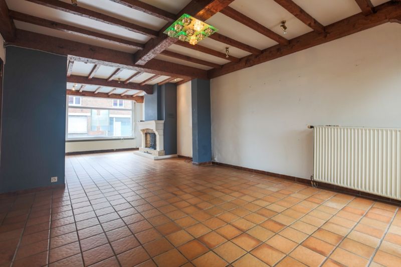 Te moderniseren woning met 2 ruime slaapkamers (4 mogelijk) en tuin (terras), mogelijkheid om garage bij te kopen. foto 8