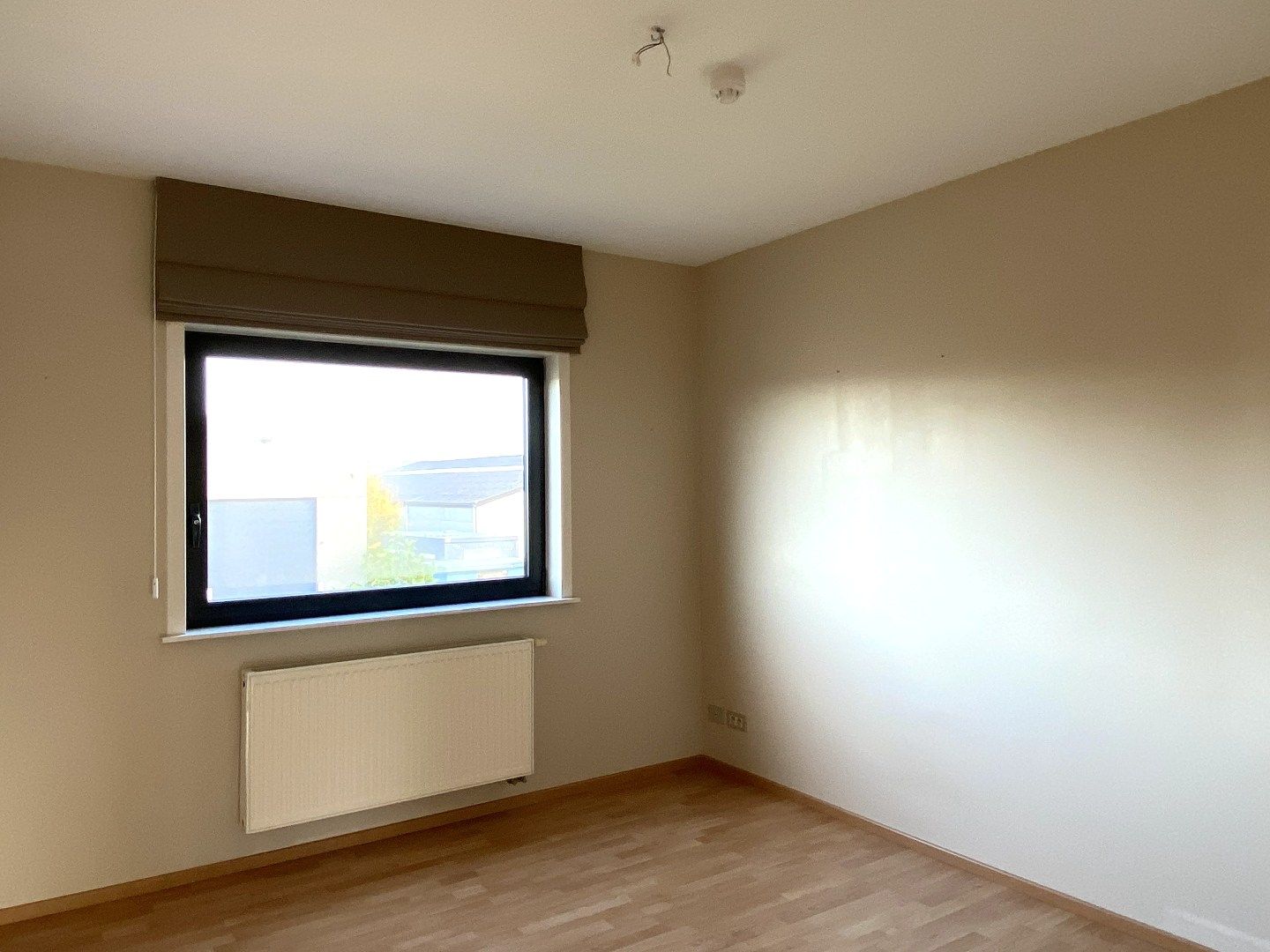 INSTAPKLARE CONCIËRGEWOONST MET TERRAS EN STAANPLAATS!! foto 9