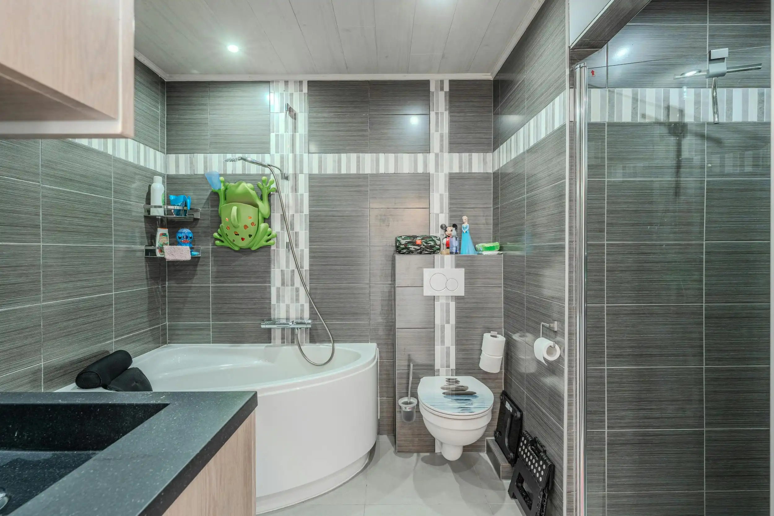 Instapklaar appartement met 2 slaapkamers te koop te Stene foto 9