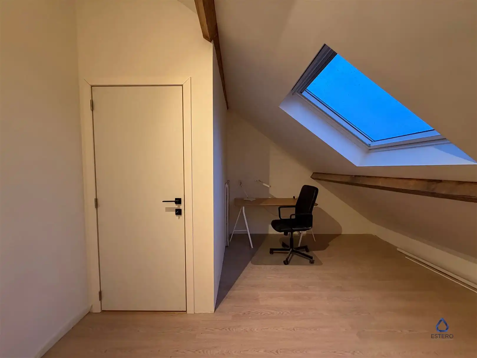 Gerenoveerde gezinswoning met 3 slaapkamers te Zwijnaarde foto 19