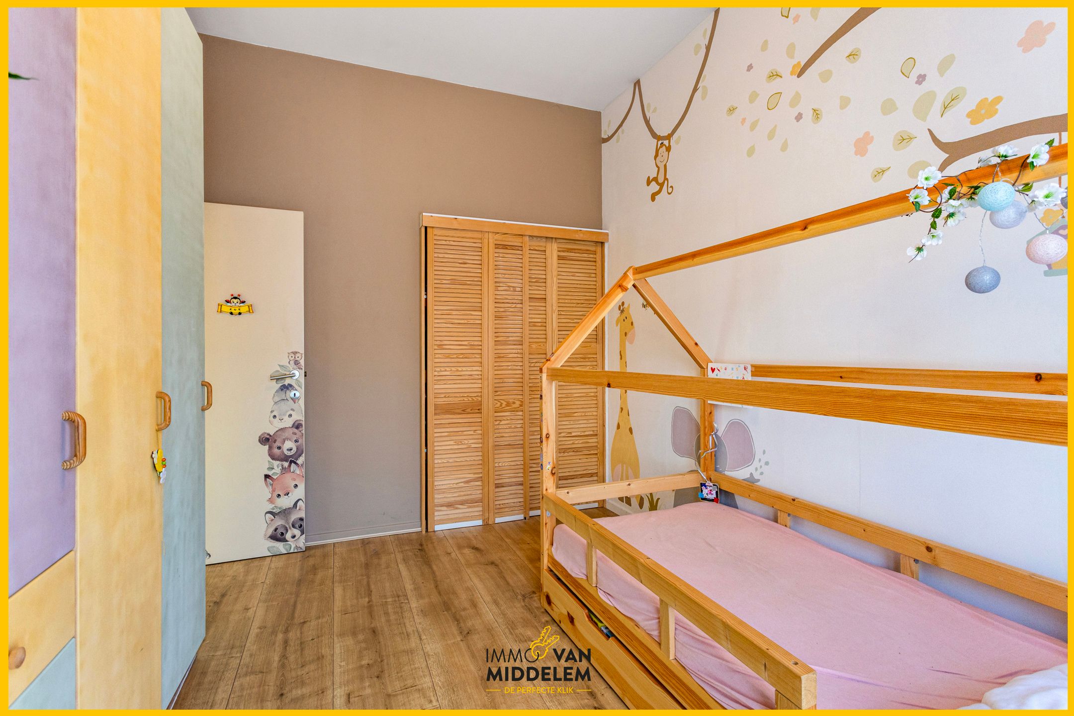 CHARMANTE GEZINSWONING MET 3 SLPK EN TUIN foto 14