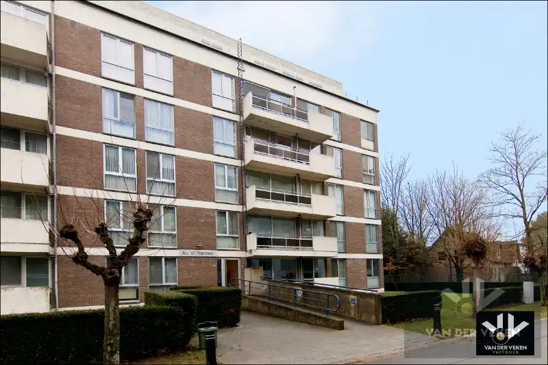 APPARTEMENT MET 3 SLPK - 102 m2 + terras - INCLUSIEF GARAGEBOX foto 2