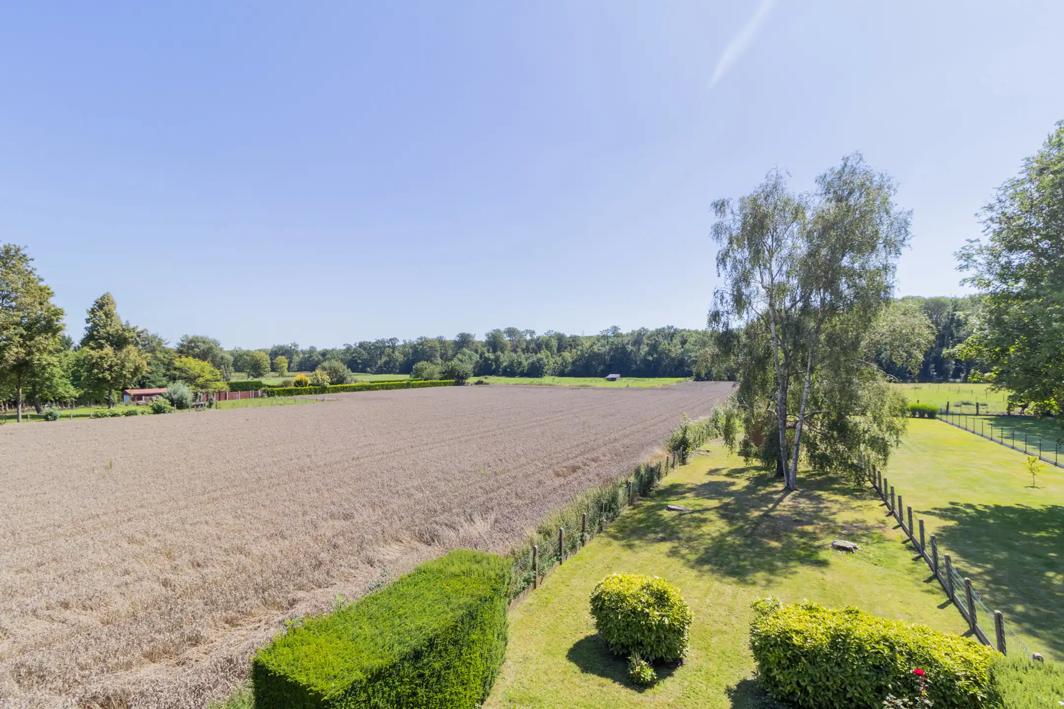 KORTENBERG- zeer ruime driegevel-woning op perceel van 11a foto 9