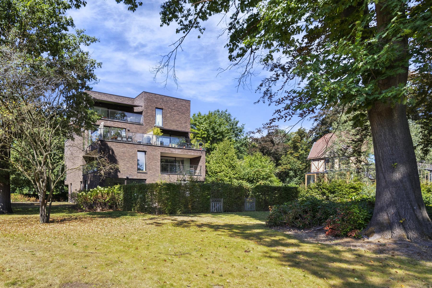 Prachtig 2 slaapkamer appartement  in een groene omgeving  foto 17