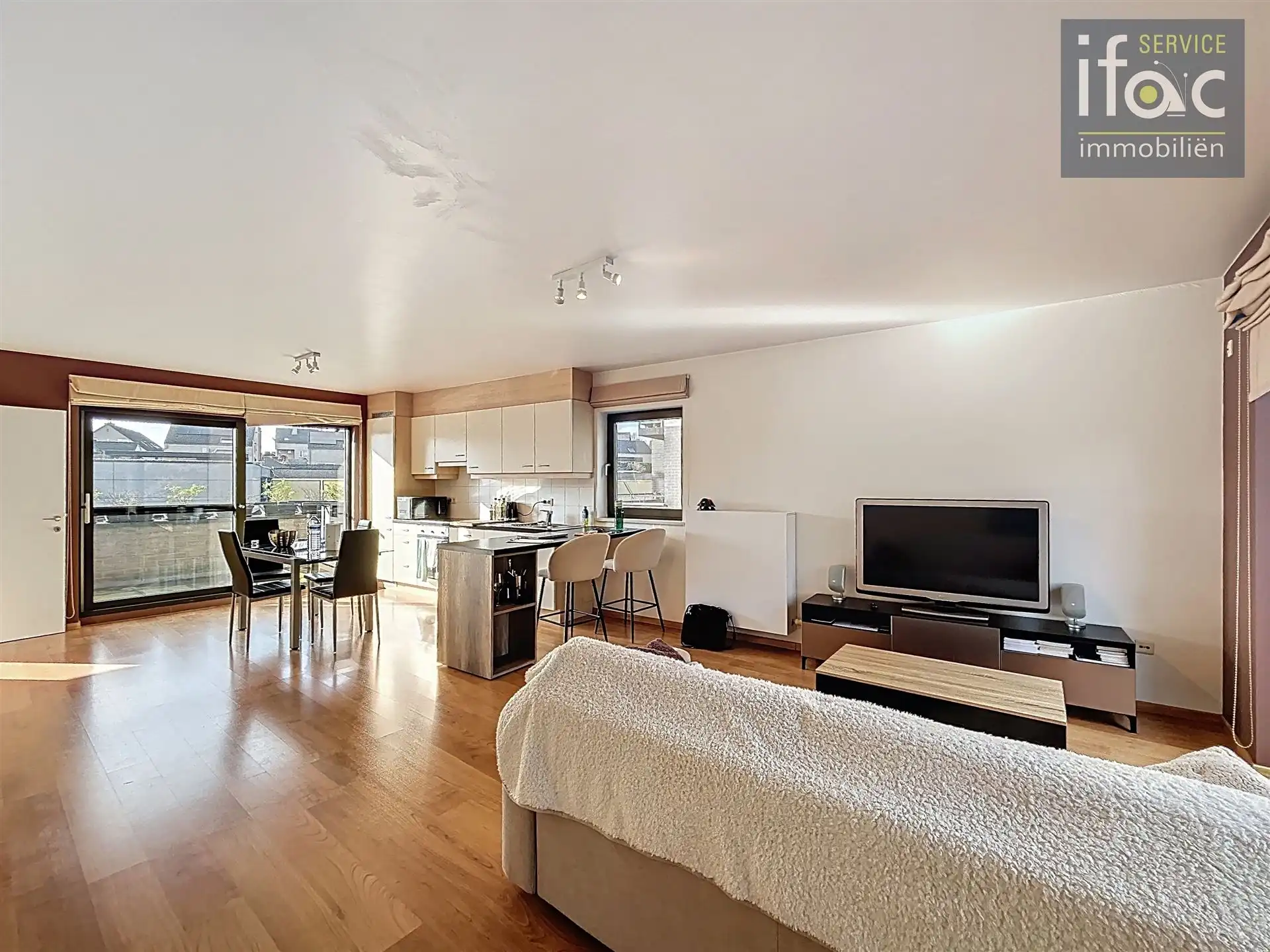 Zeer mooi recent appartement foto 2