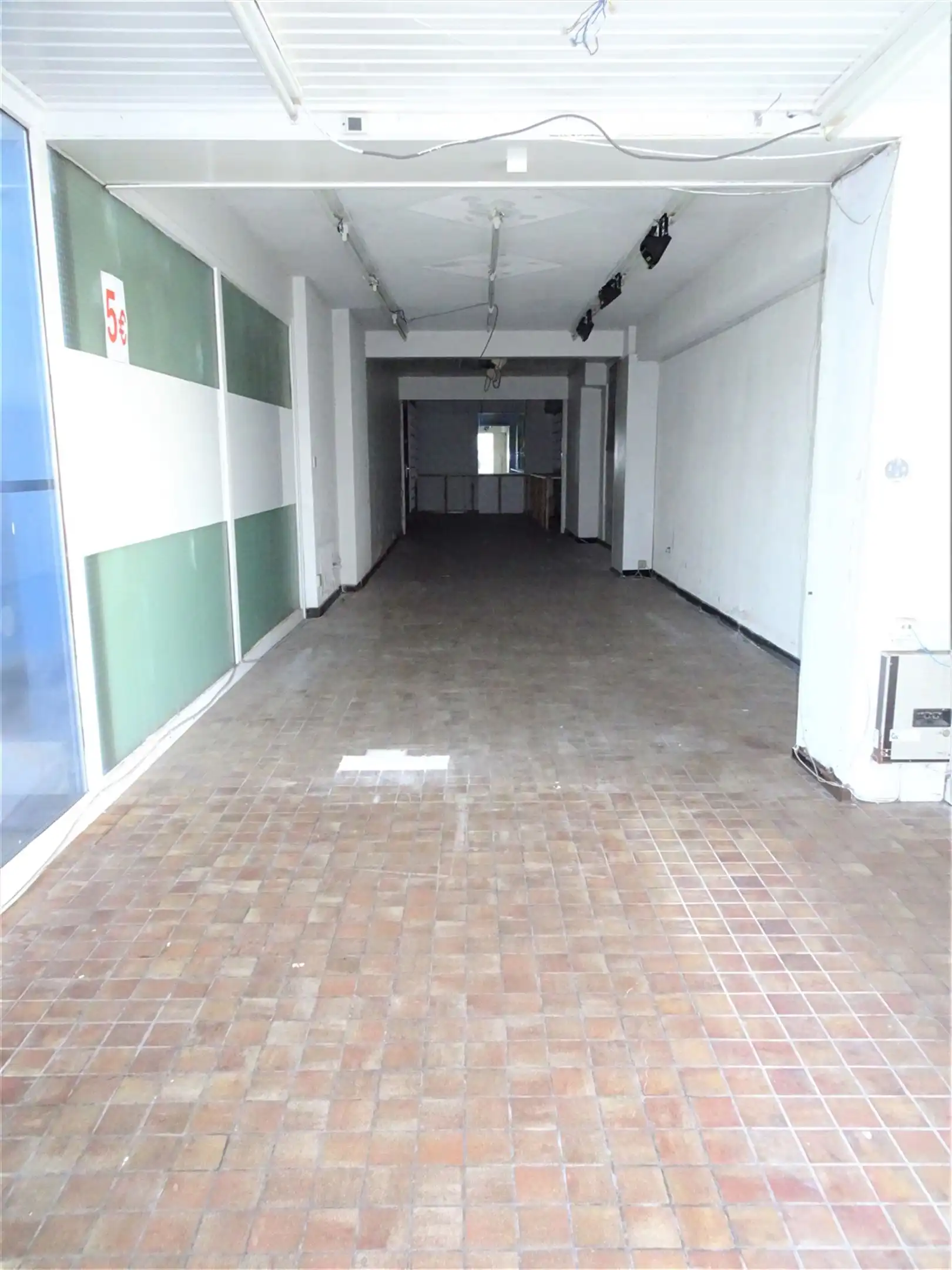 handelspand op de zeedijk van Middelkerke foto 3