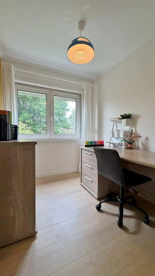 Rustig en centraal gelegen instapklare gezinswoning met zonnige tuin en garage foto 15