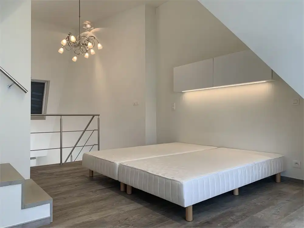 Appartement met mooie ligging op de markt van Torhout foto 6