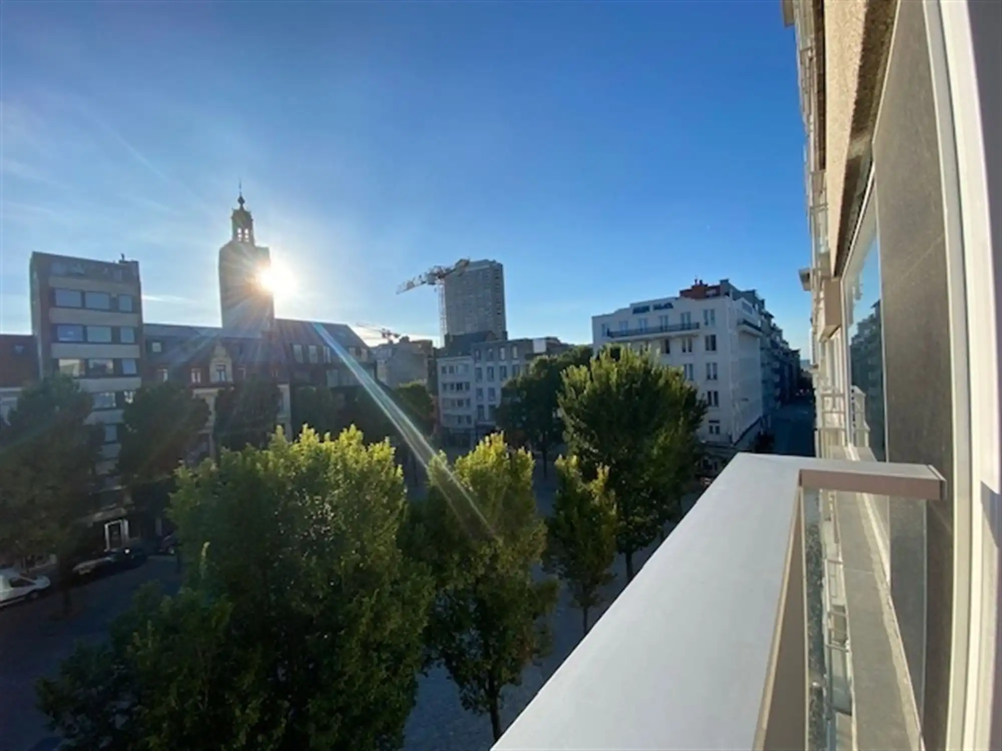 Ruim, zonnig appartement centrum Oostende foto 11