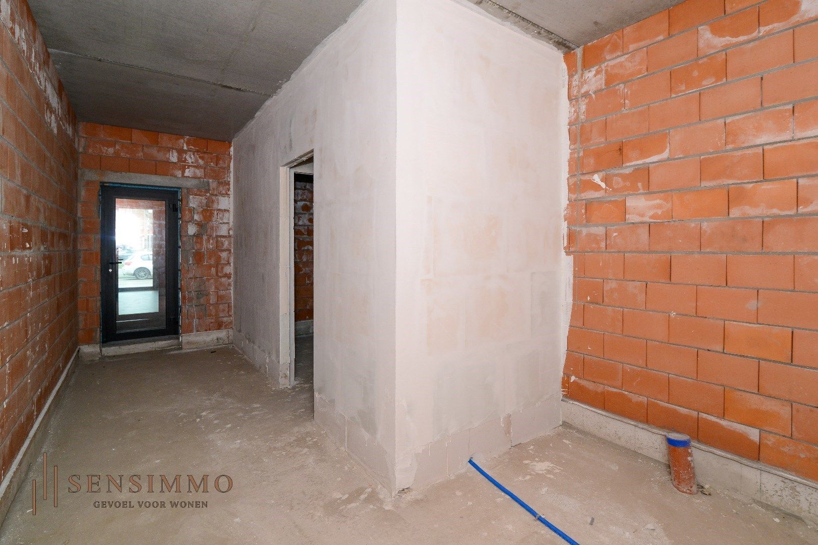  Nieuwbouw casco handelspand met twee private autostaanplaatsen foto 9