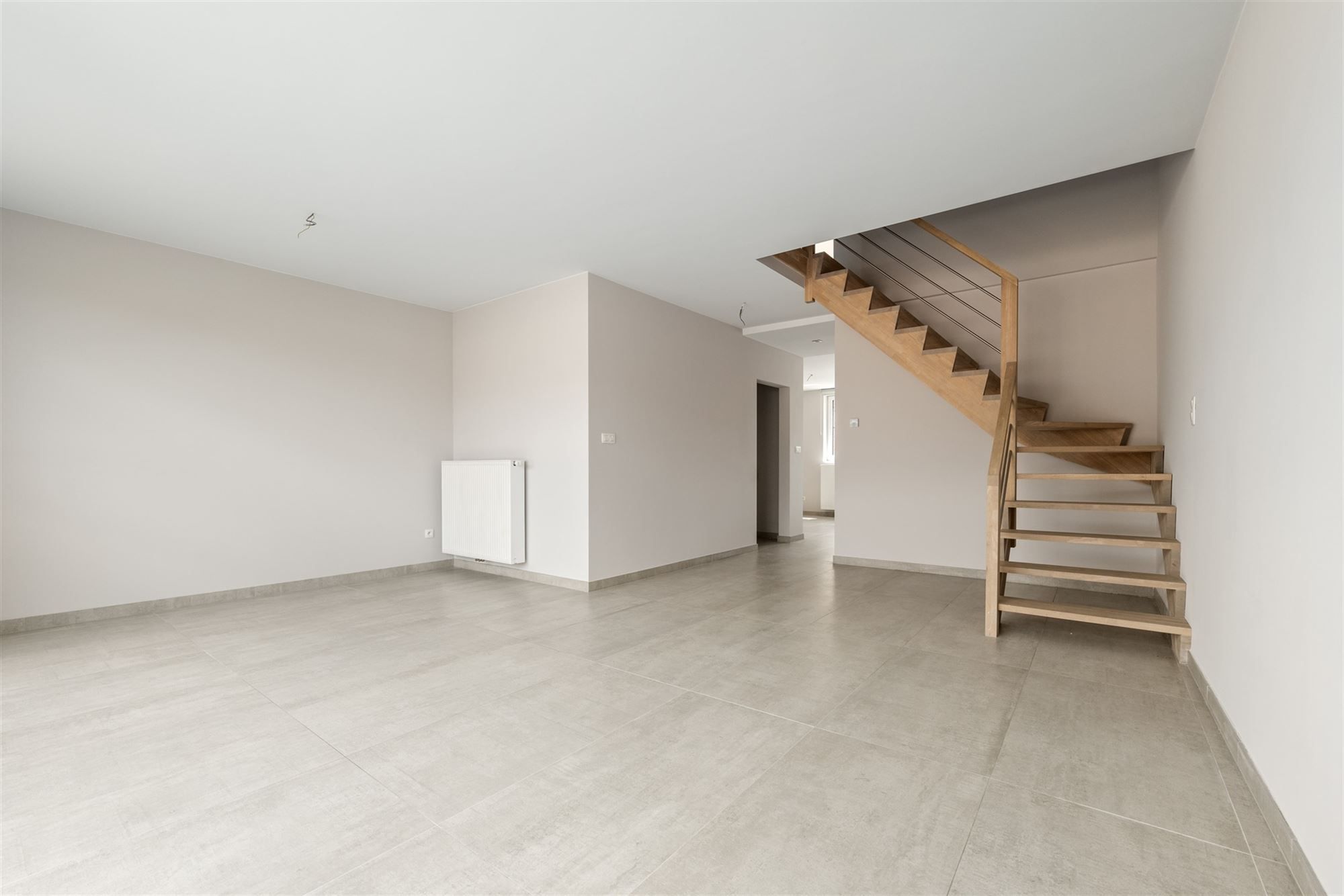 KNAP APPARTEMENT MET 3 SLKS EN STAANPLAATS IN LANDEN  foto 8