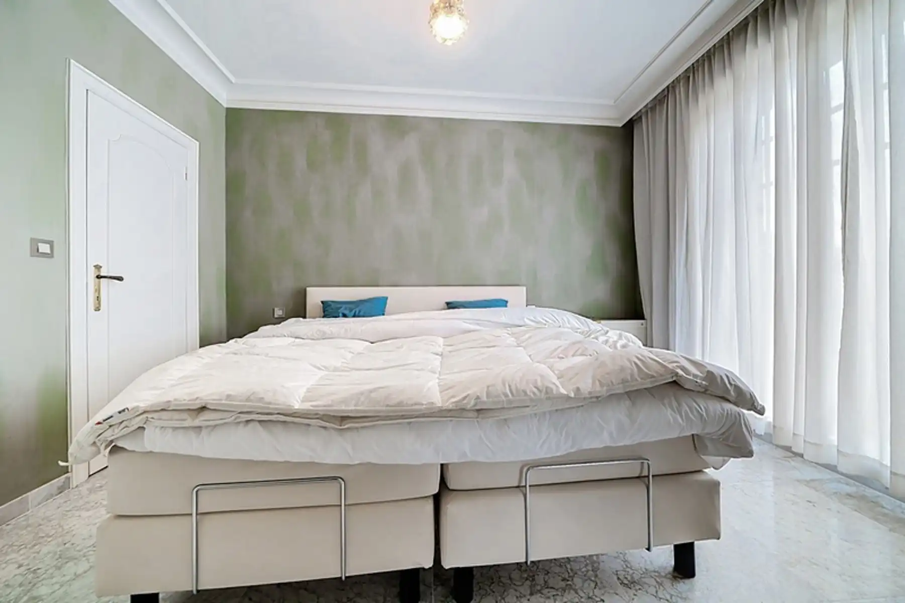 Prachtige herenwoning met tuin en garage! foto 22