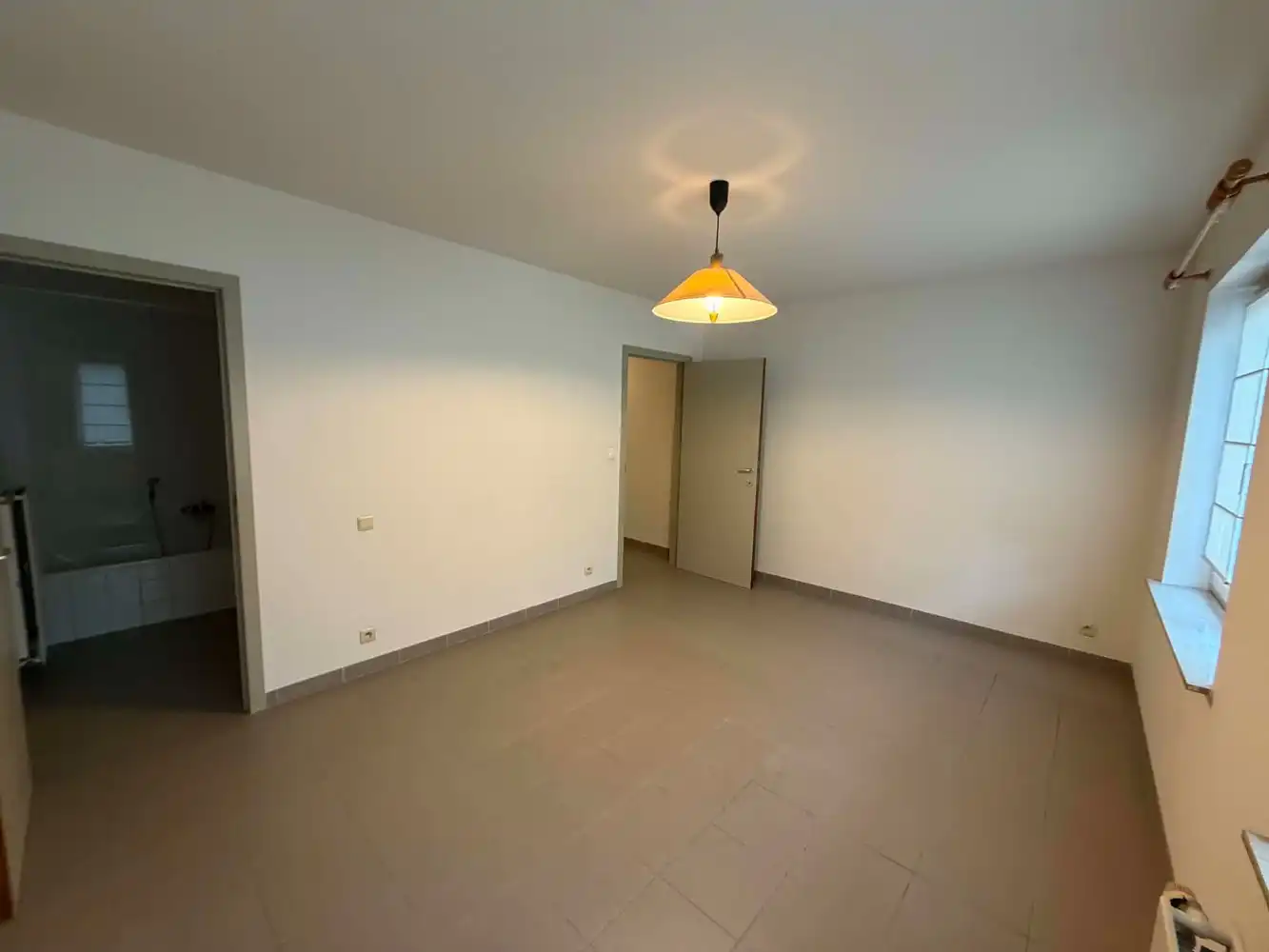 Top gelegen app. in de Dirk Martensstraat – centraal gelegen in Aalst foto 13