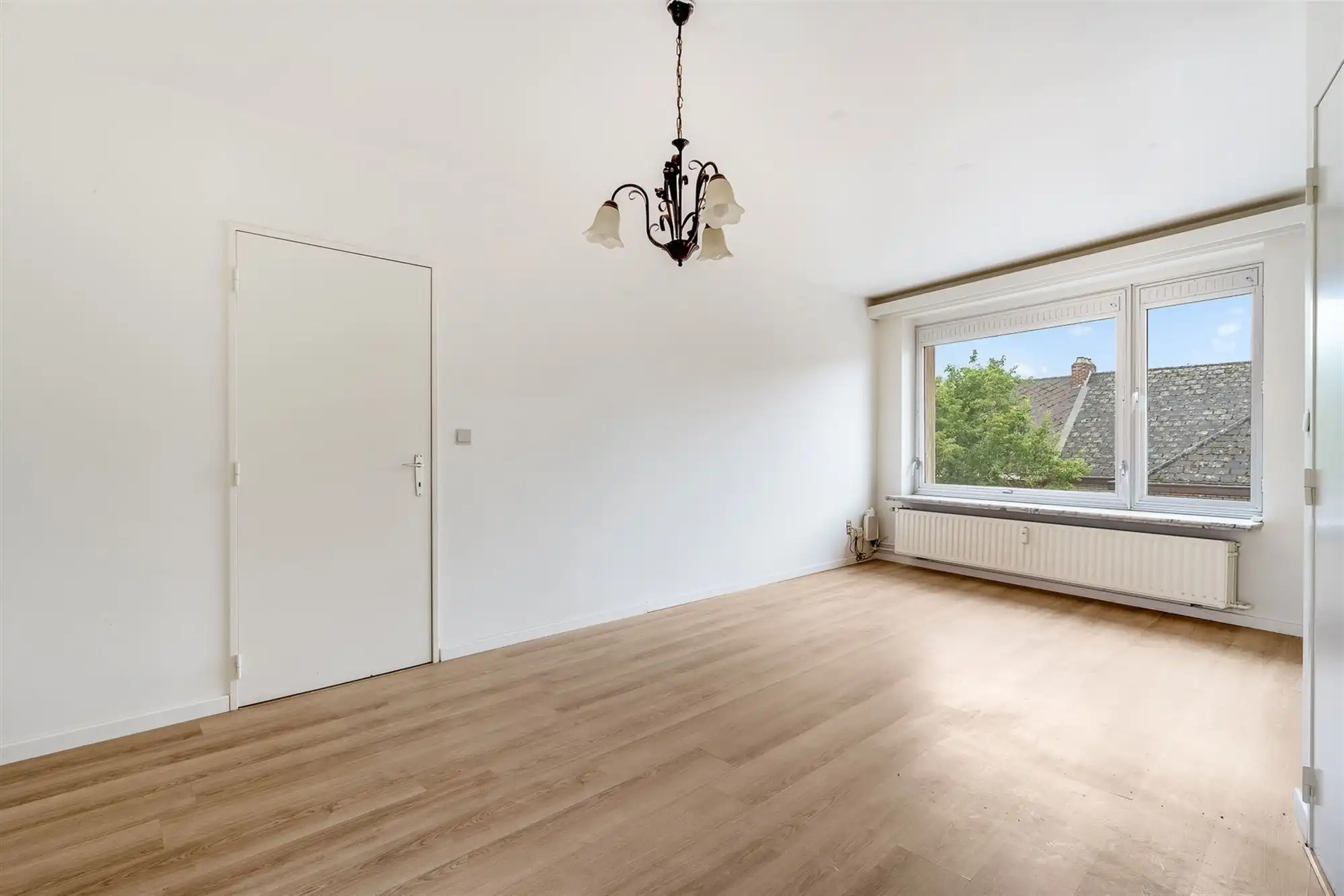 INSTAPKLAAR APPARTEMENT MET 2 SLPKS EN LIFT IN CENTRUM BALEN foto 3