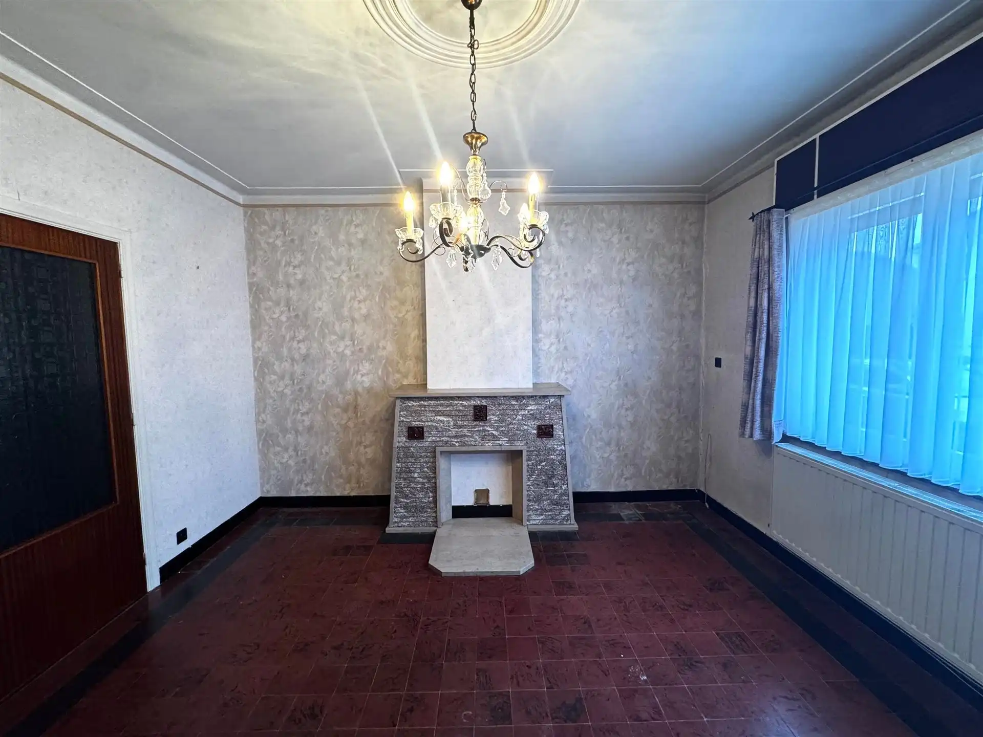 Halfopen te verbouwen woning op rustige locatie in Maasmechelen foto 4