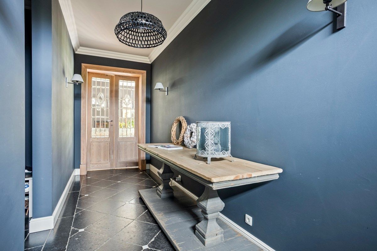 Exclusieve villa met oa 5 slaapkamers en verwarmde zwemvijver  op 2.070 m². foto 13